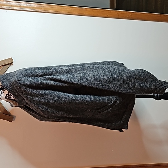 Eddie Bauer Man's Sweater EUC - Picture 5 of 7